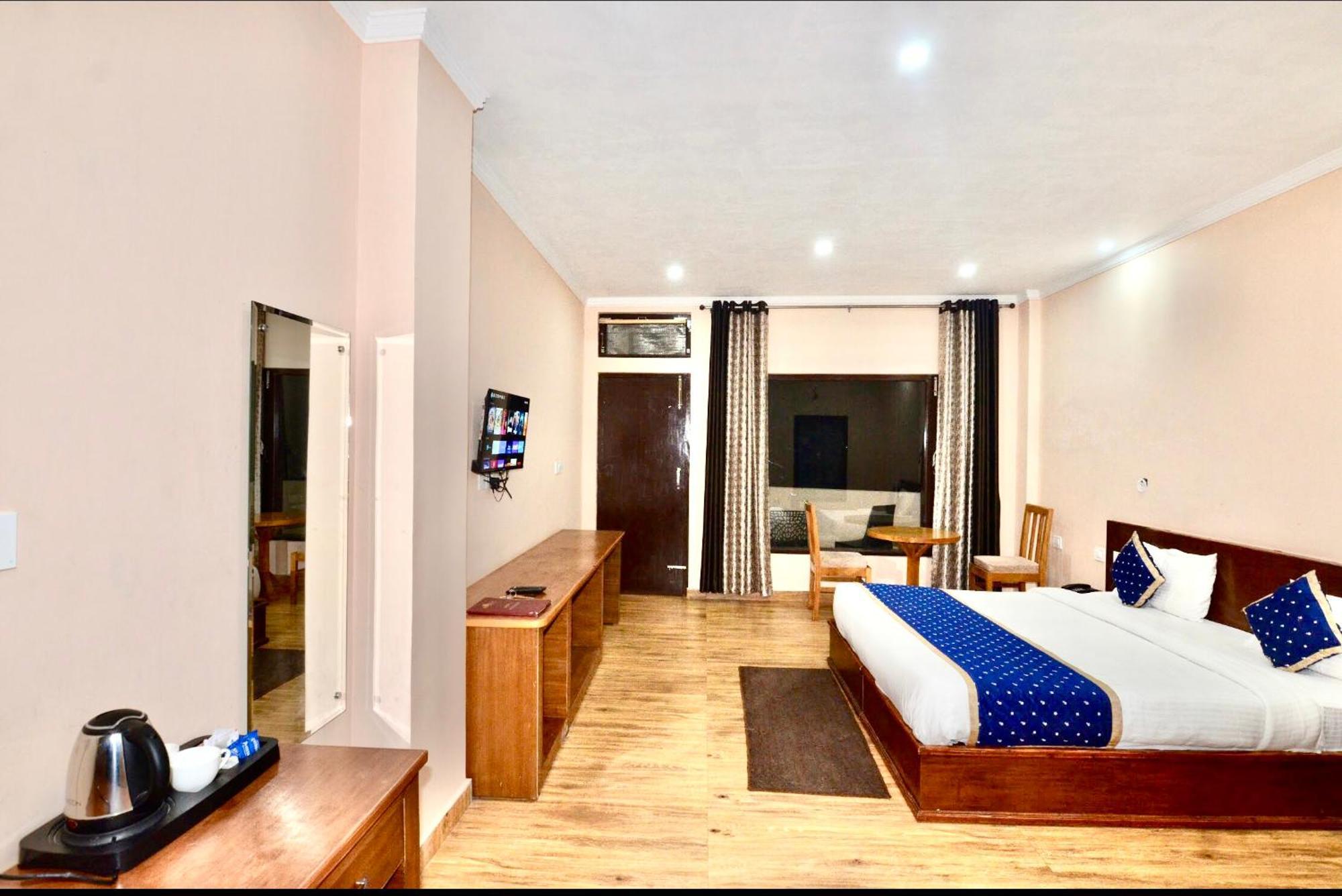 Uttarakhand Resort Kausani Esterno foto