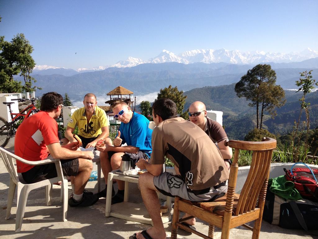 Uttarakhand Resort Kausani Esterno foto
